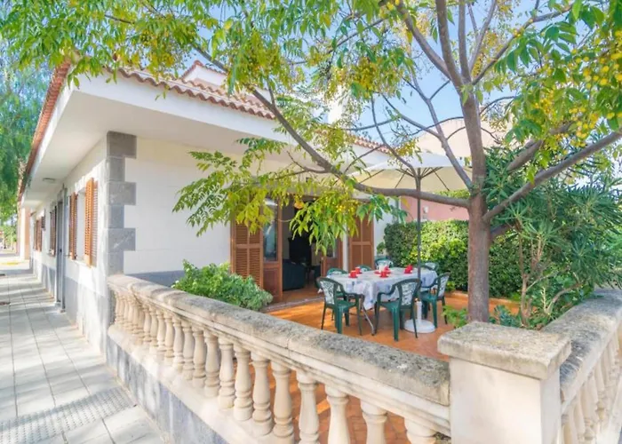 Los Geranios - House In Can Picafort