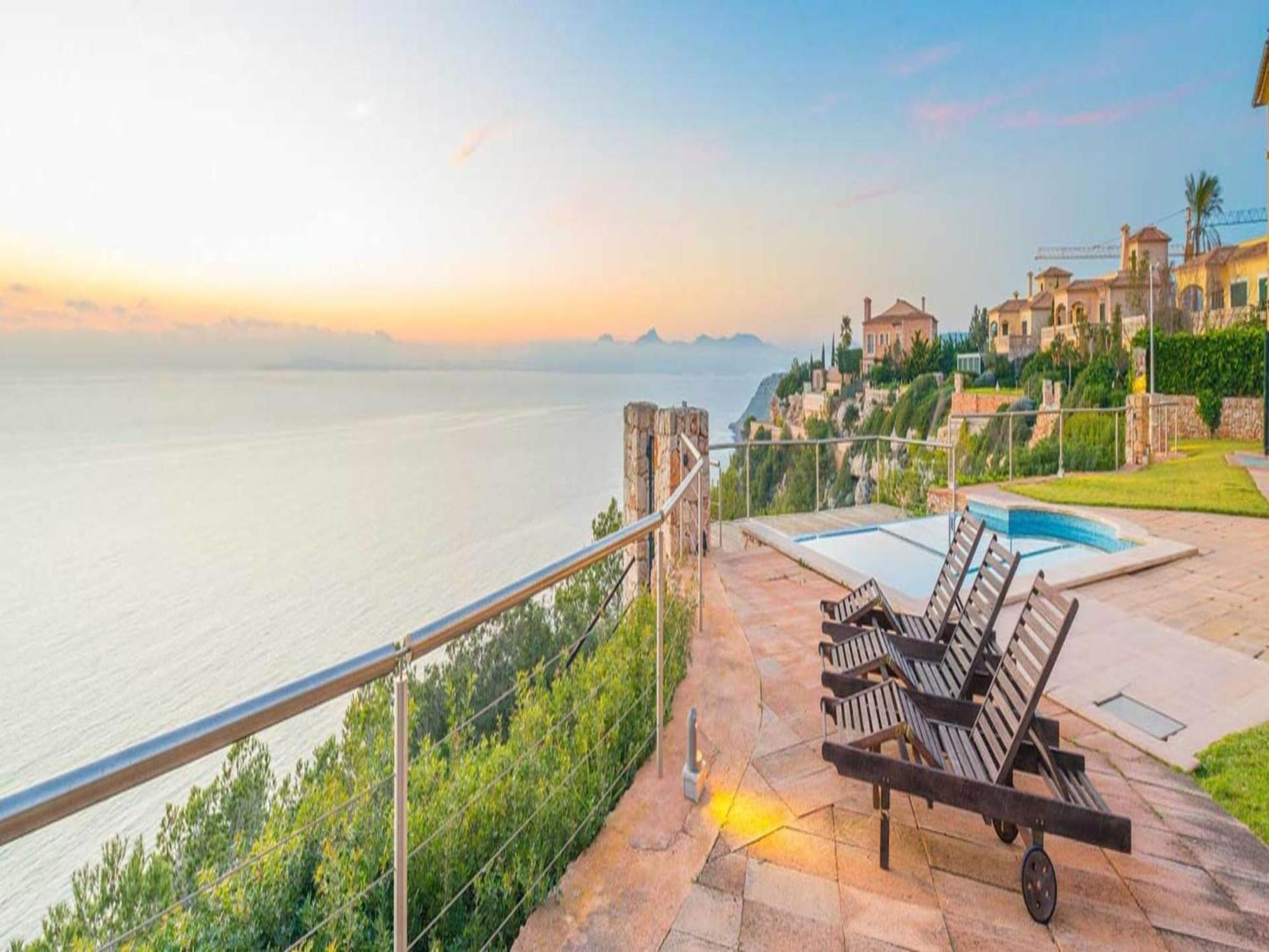 Chalet Geranios - House In Picafort *